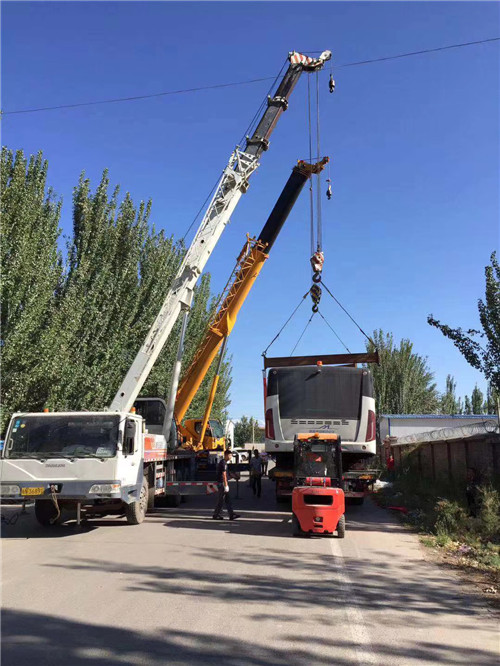 吴川市港口集装箱搬运案例